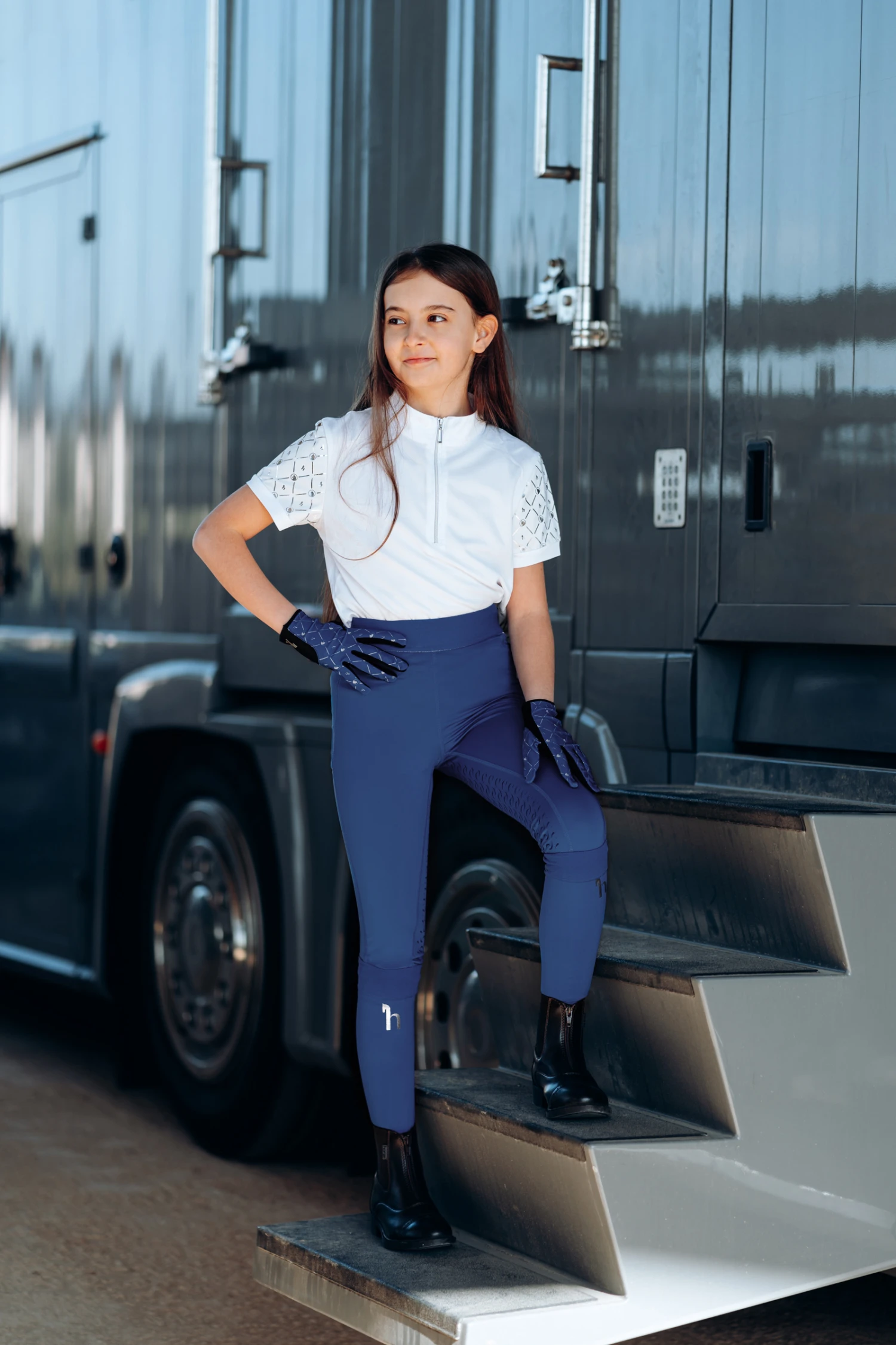 Horze Fia Kids Riding Gloves 16 Horze Fia Kids Riding Gloves - Image 16