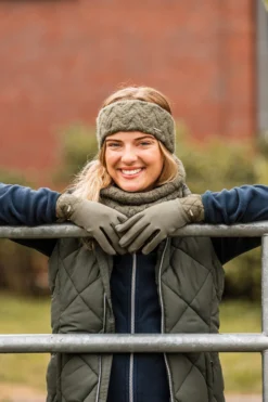 Horze Raya Thermo Riding Gloves 14 Horze Raya Thermo Riding Gloves -Equestrian Supplies 31730 bkgr 06