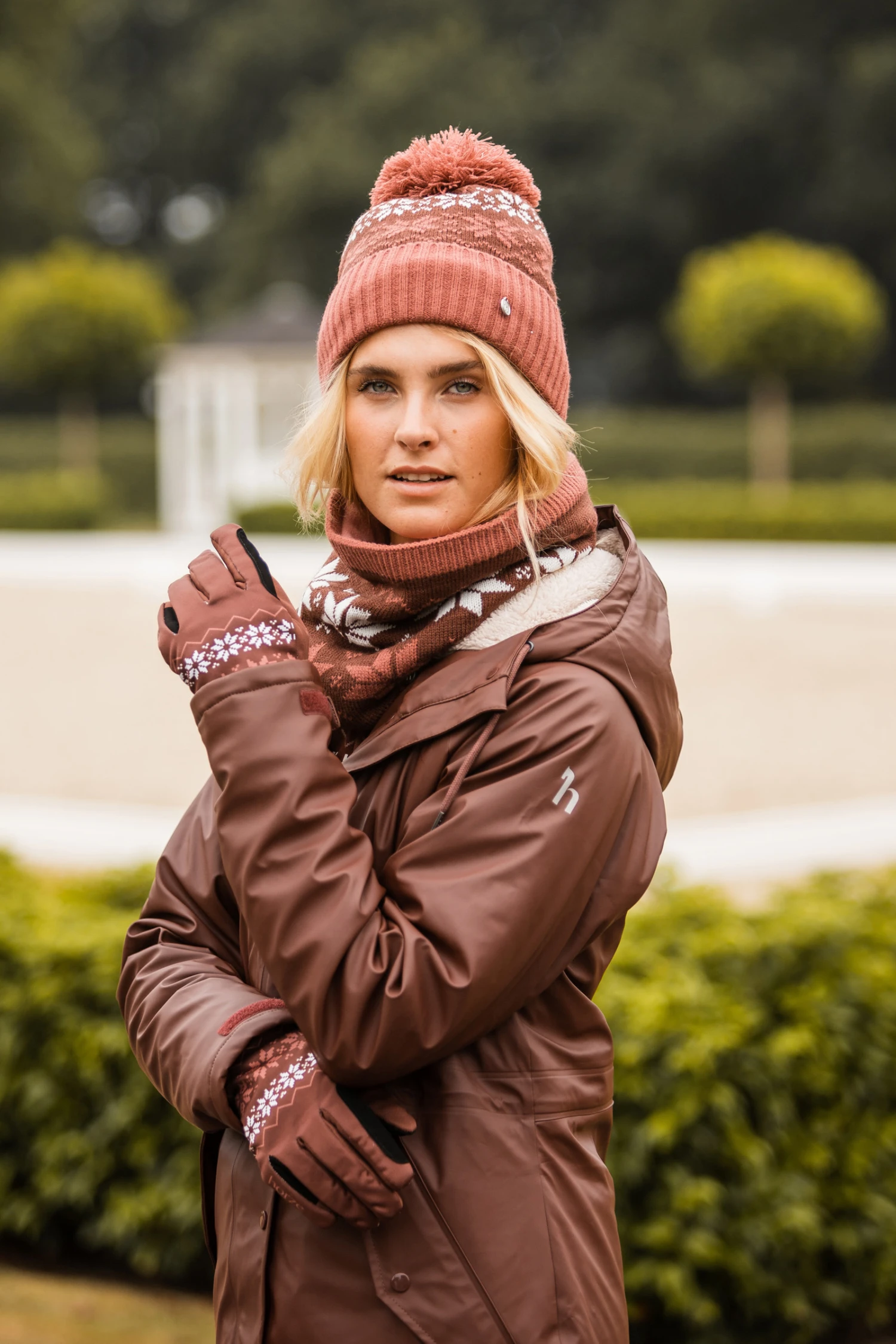 Horze Emily Winter Riding Gloves 13 Horze Emily Winter Riding Gloves - Image 13