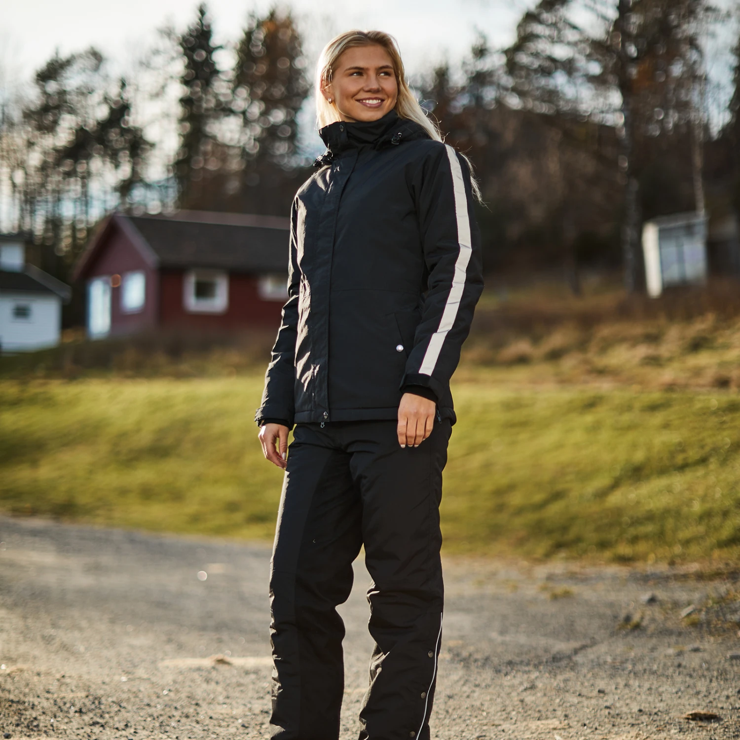 Horze Cheyenne Women's Padded Winter Riding Jacket 4 Horze Cheyenne Women's Padded Winter Riding Jacket - Image 4